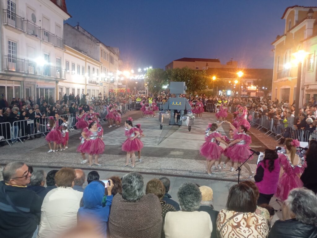 Cor e emoção na 36ª edição das Marchas Populares de Santo António em Ferreira do Zêzere Cor e emoção na 36ª edição das Marchas Populares de Santo António em Ferreira do Zêzere