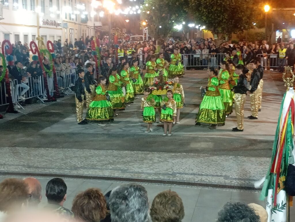 Cor e emoção na 36ª edição das Marchas Populares de Santo António em Ferreira do Zêzere Cor e emoção na 36ª edição das Marchas Populares de Santo António em Ferreira do Zêzere