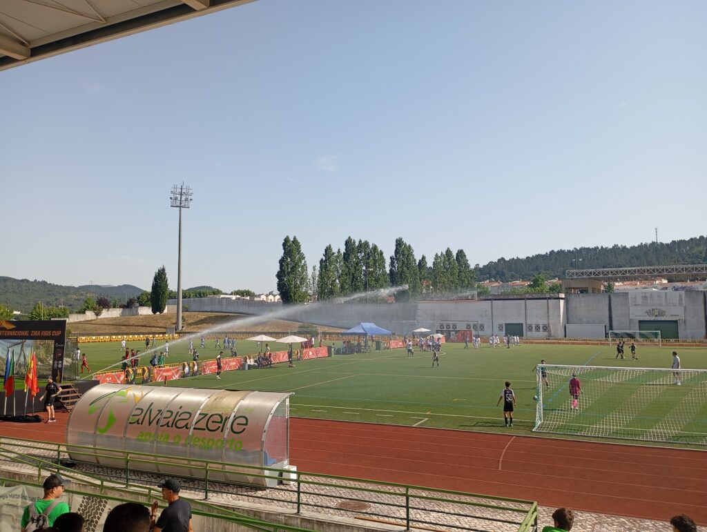 SC Ferreira do Zêzere - Batalha dentro de momentos no ZiraKidsCup 2025 anima Alvaiázere