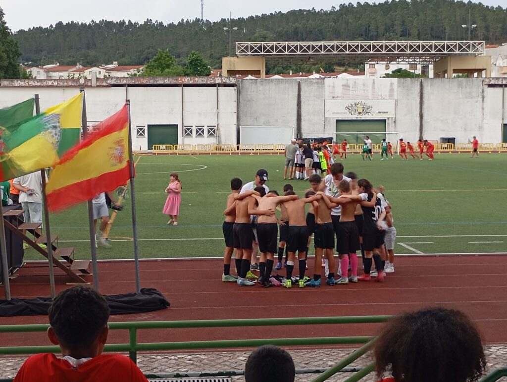 Paços de Ferreira Sub-13 e Académica OAF Sub-12 conquistam a ZiraKidsCup em Alvaiázere ( Fotos e áudio )