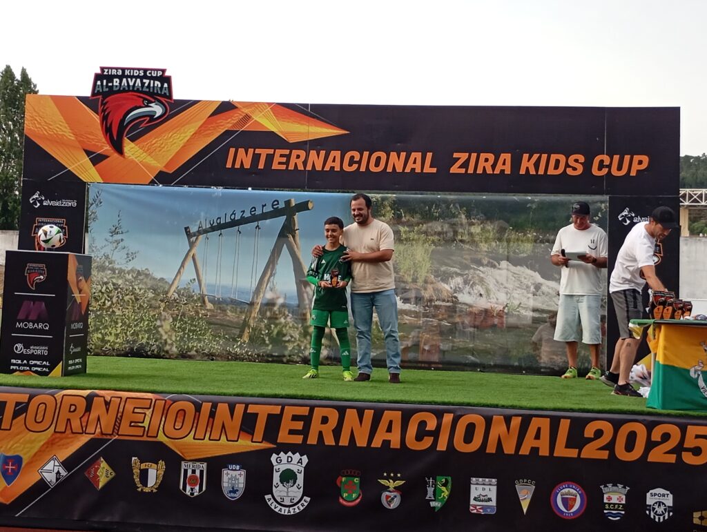 Paços de Ferreira Sub-13 e Académica OAF Sub-12 conquistam a ZiraKidsCup em Alvaiázere ( Fotos e áudio )