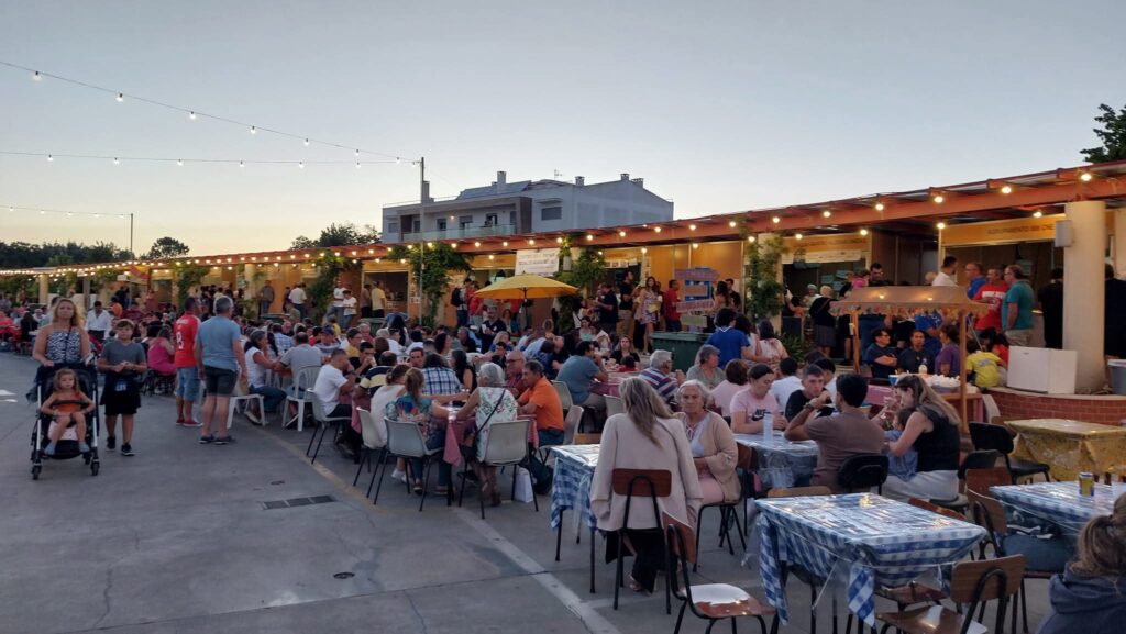 "Viver Ferreira do Zêzere” arranca esta sexta-feira, 8 de agosto com gastronomia, tradição e muita animação "Viver Ferreira do Zêzere” arranca esta sexta-feira, 8 de agosto com gastronomia, tradição e muita animação
