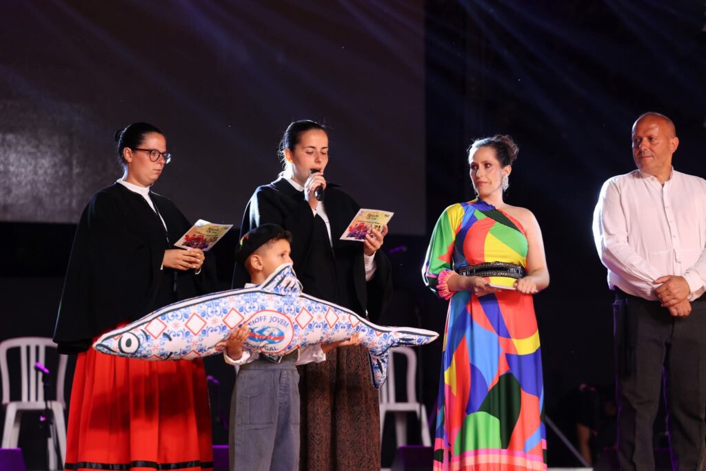 Raízes Folk Fest encerra em Cernache do Bonjardim com gala de diversidade cultural Raízes Folk Fest encerra em Cernache do Bonjardim com gala de diversidade cultural