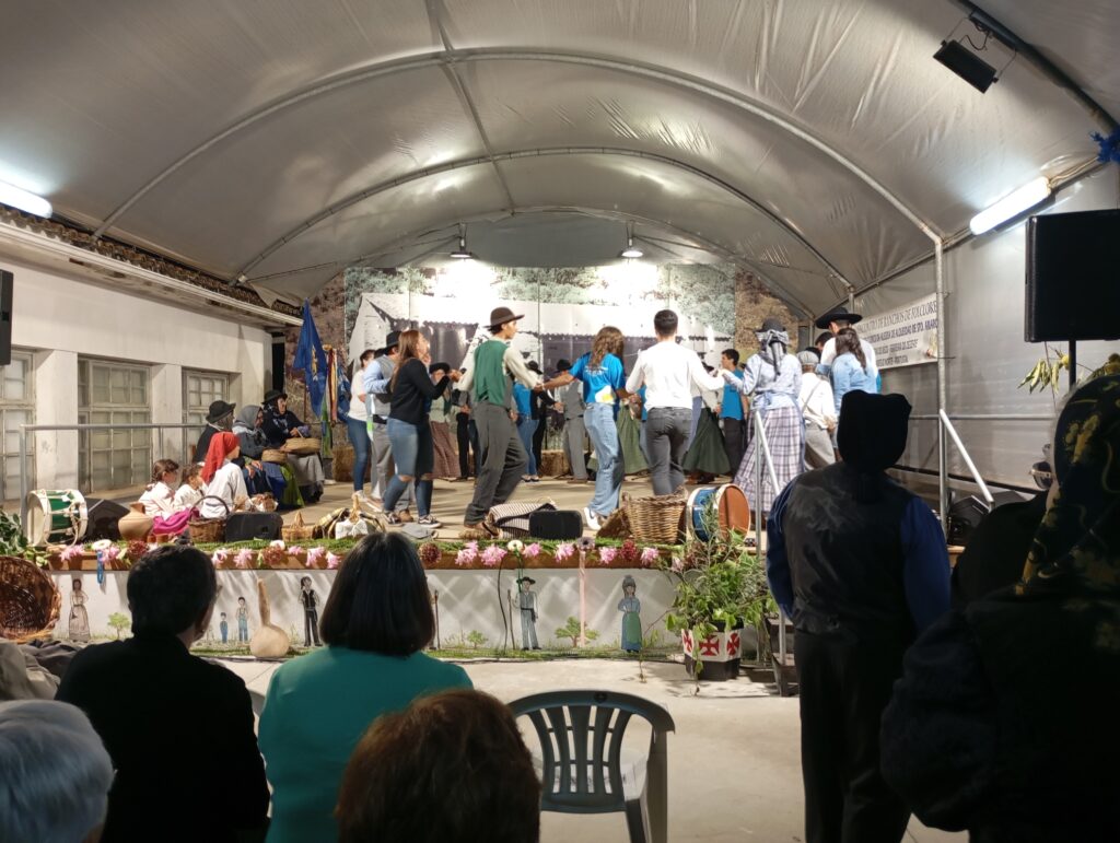 Festival de Folclore em Vale do Rossio (Bêco) levou ao palco a cultura e tradições de Portugal Festival de Folclore em Vale do Rossio (Bêco) levou ao palco a cultura e tradições de Portugal