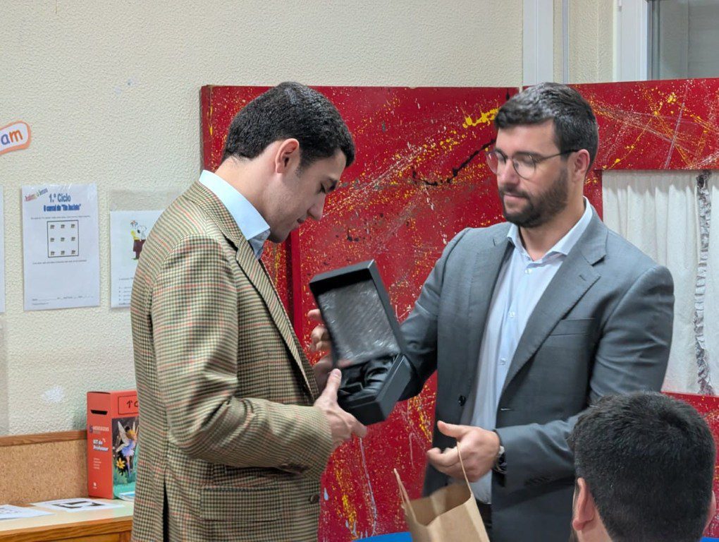 Eurodeputado Sebastião Bugalho promove diálogo com alunos de Vila de Rei