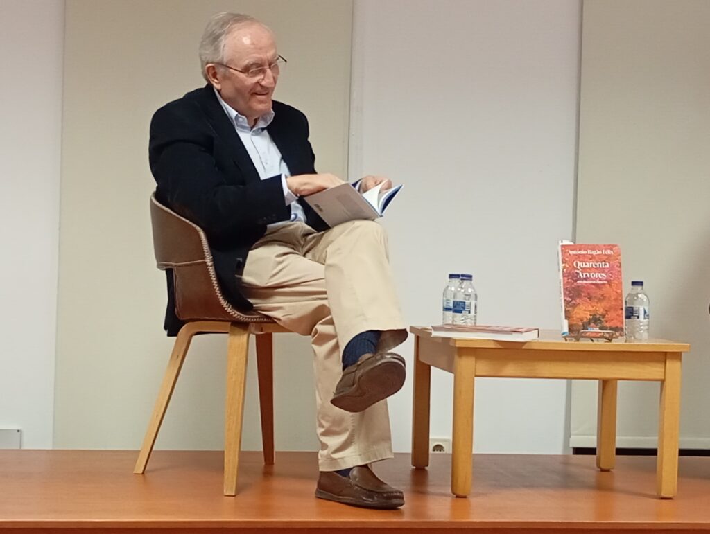 Ferreira do Zêzere recebeu António Bagão Félix com o livro “Quarenta Árvores em Discurso Direto” na Biblioteca Municipal
