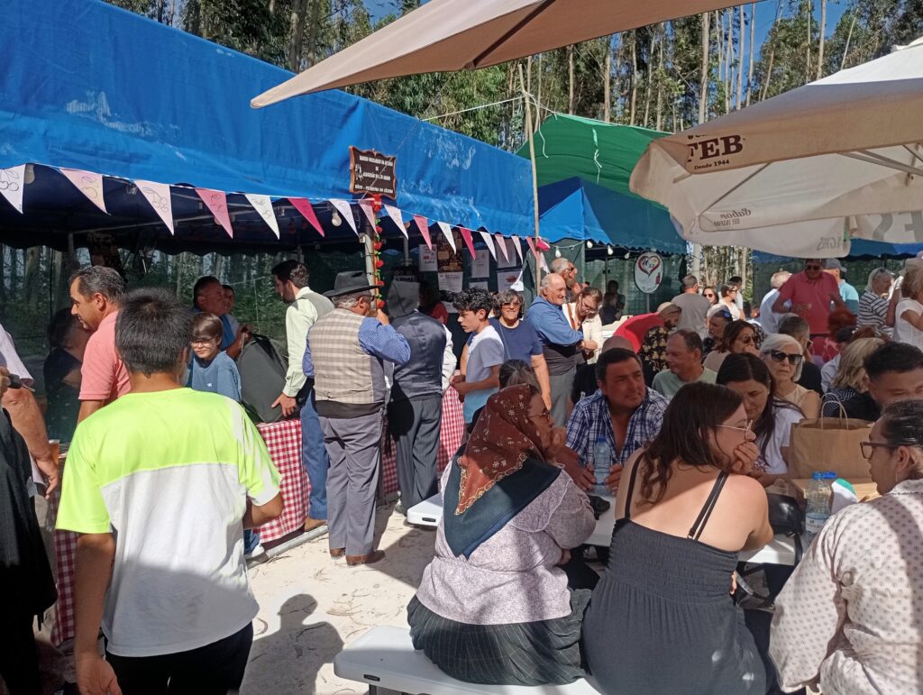 Feira da Cereja supera expectativas e confirma sucesso do novo recinto em Cruz dos Canastreiros Feira da Cereja supera expectativas e confirma sucesso do novo recinto em Cruz dos Canastreiros
