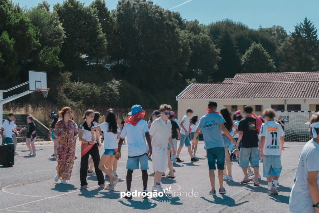 Dia da Criança celebrado com muita animação, cor e consciência ambiental em Pedrógão Grande Dia da Criança celebrado com muita animação, cor e consciência ambiental em Pedrógão Grande