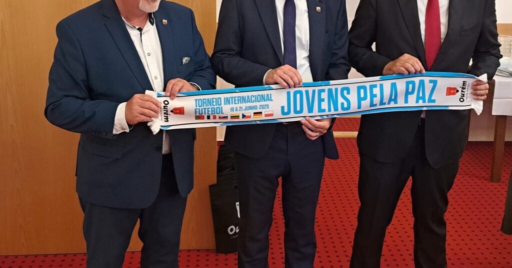 Luís Miguel Albuquerque representa Ourém em encontro europeu na República Checa Luís Miguel Albuquerque representa Ourém em encontro europeu na República Checa