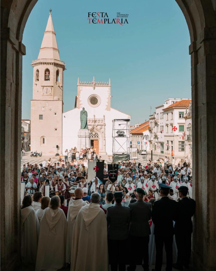 Festa Templária de Tomar arrancou com grandioso Cortejo de Abertura e prossegue até domingo Festa Templária de Tomar arrancou com grandioso Cortejo de Abertura e prossegue até domingo