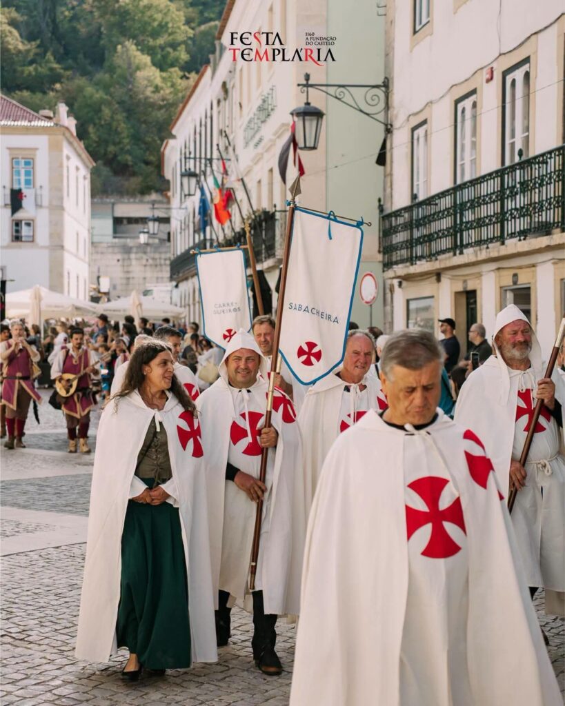 Festa Templária de Tomar arrancou com grandioso Cortejo de Abertura e prossegue até domingo Festa Templária de Tomar arrancou com grandioso Cortejo de Abertura e prossegue até domingo