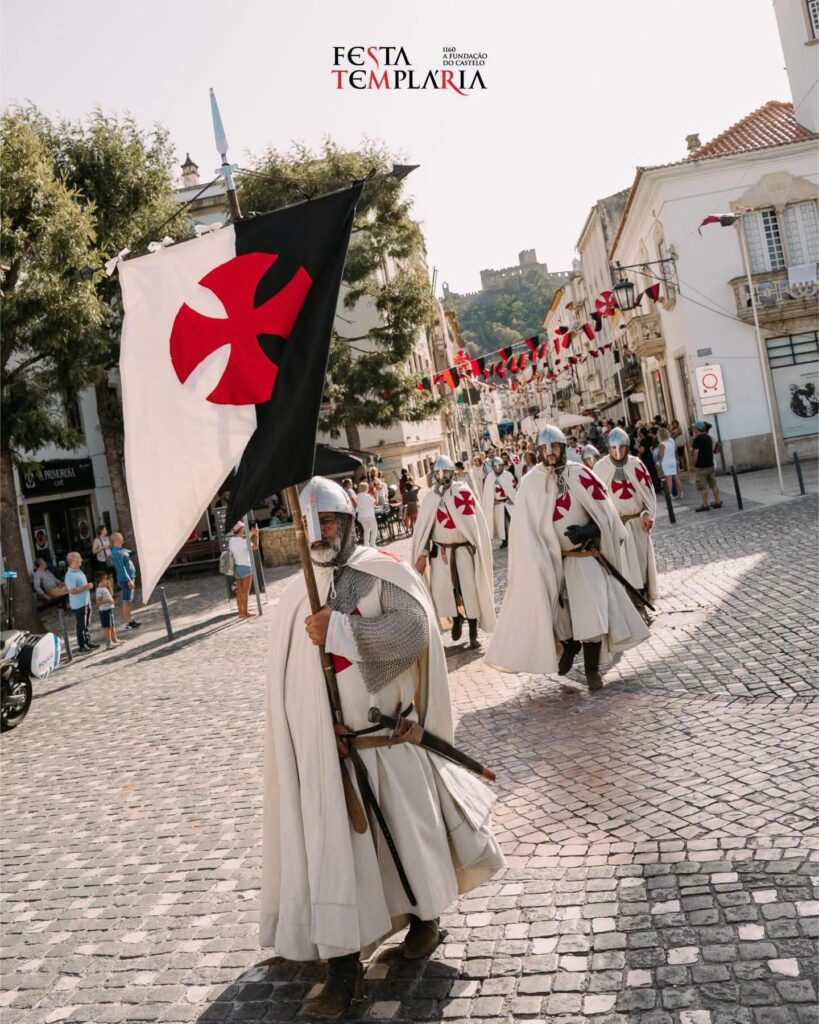 Festa Templária de Tomar arrancou com grandioso Cortejo de Abertura e prossegue até domingo Festa Templária de Tomar arrancou com grandioso Cortejo de Abertura e prossegue até domingo