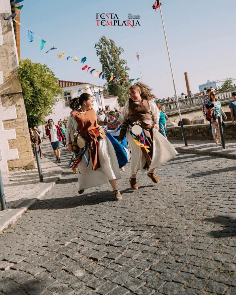 Festa Templária de Tomar arrancou com grandioso Cortejo de Abertura e prossegue até domingo Festa Templária de Tomar arrancou com grandioso Cortejo de Abertura e prossegue até domingo