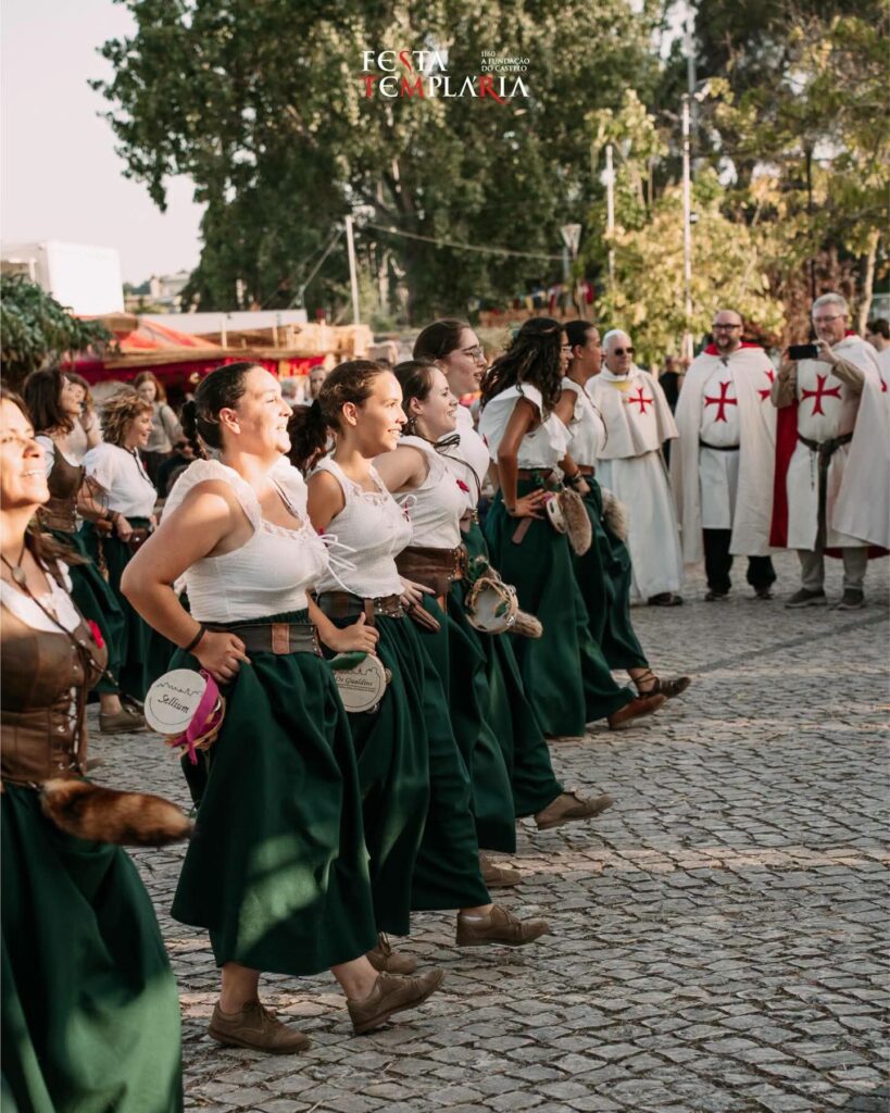 Festa Templária de Tomar arrancou com grandioso Cortejo de Abertura e prossegue até domingo Festa Templária de Tomar arrancou com grandioso Cortejo de Abertura e prossegue até domingo