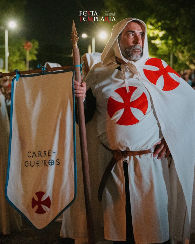 Grande Cortejo Noturno voltou a fazer reviver a história na Festa Templária de Tomar Grande Cortejo Noturno voltou a fazer reviver a história na Festa Templária de Tomar