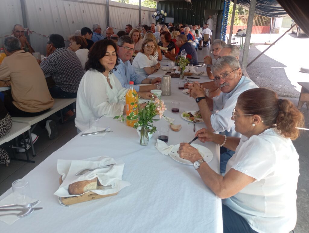 26.º aniversário da Associação Areense juntou 100 participantes em almoço-convívio