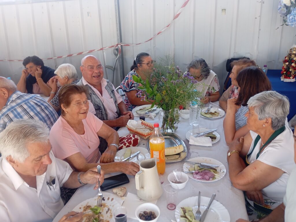 26.º aniversário da Associação Areense juntou 100 participantes em almoço-convívio