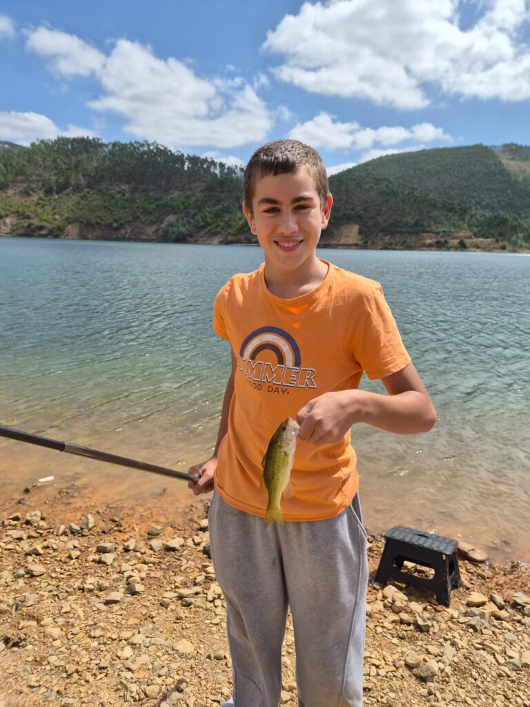 "Pesca para Pais e Filhos" voltou a reunir famílias em Ferreira do Zêzere "Pesca para Pais e Filhos" voltou a reunir famílias em Ferreira do Zêzere