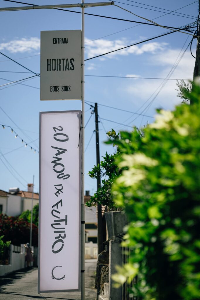 Festival BONS SONS celebra 20 anos e volta a transformar Cem Soldos na capital da música portuguesa Festival BONS SONS celebra 20 anos e volta a transformar Cem Soldos na capital da música portuguesa