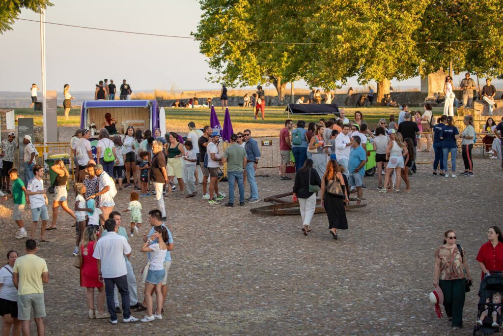 Abrantes assinalou Dia Internacional da Juventude com Sunset RISE no Castelo