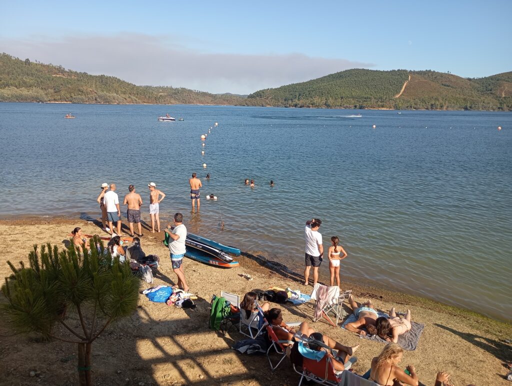 Artistas do Festival Z elogiam a Praia Fluvial da Bairrada/Bairradinha Artistas do Festival Z elogiam a Praia Fluvial da Bairrada/Bairradinha