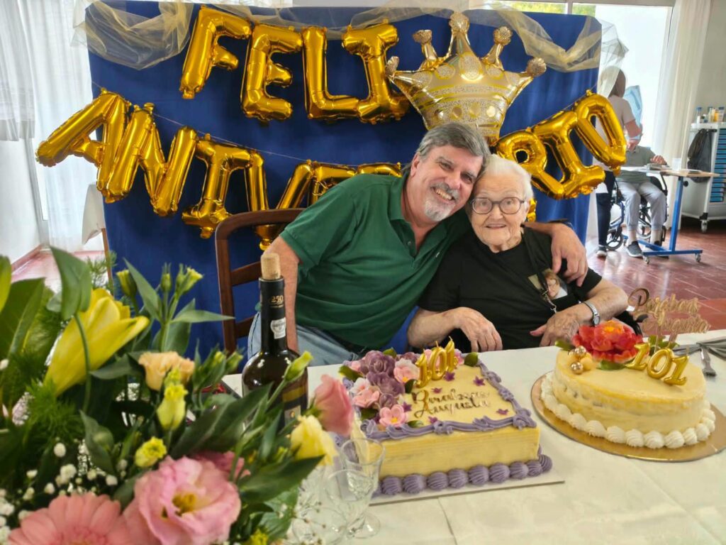 Maria Augusta assinala 101.º aniversário no Lar Nossa Senhora da Graça