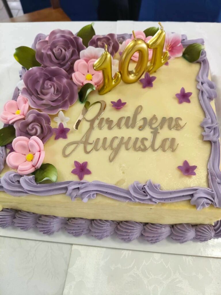 Maria Augusta assinala 101.º aniversário no Lar Nossa Senhora da Graça