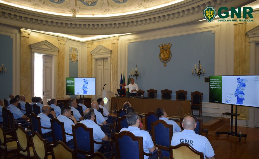 GNR de Santarém promove sessão de esclarecimento para militares em transição para a reserva e reforma