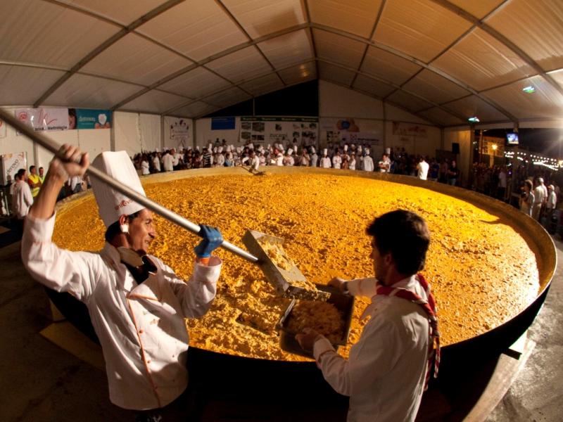 Dia Mundial do Ovo: Ferreira do Zêzere celebra a sua identidade gastronómica e recorde mundial Dia Mundial do Ovo: Ferreira do Zêzere celebra a sua identidade gastronómica e recorde mundial