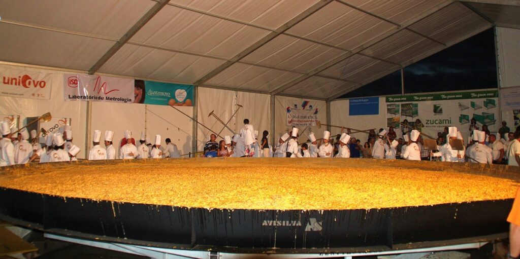 Dia Mundial do Ovo: Ferreira do Zêzere celebra a sua identidade gastronómica e recorde mundial Dia Mundial do Ovo: Ferreira do Zêzere celebra a sua identidade gastronómica e recorde mundial