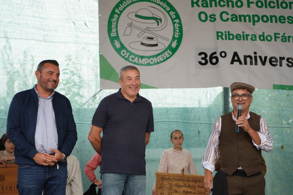 Rancho Folclórico "Os Camponeses" celebrou 36 anos de tradição na Ribeira do Fárrio Rancho Folclórico "Os Camponeses" celebrou 36 anos de tradição na Ribeira do Fárrio