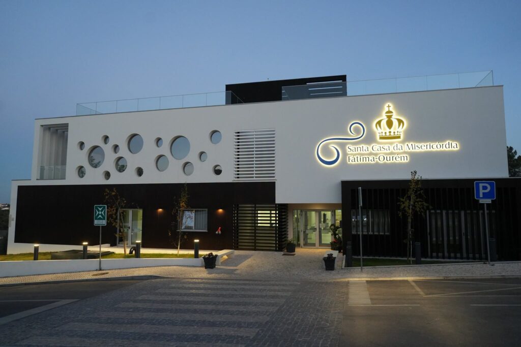 Santa Casa da Misericórdia de Fátima-Ourém inaugura nova sede e reforça apoio social no concelho Santa Casa da Misericórdia de Fátima-Ourém inaugura nova sede e reforça apoio social no concelho