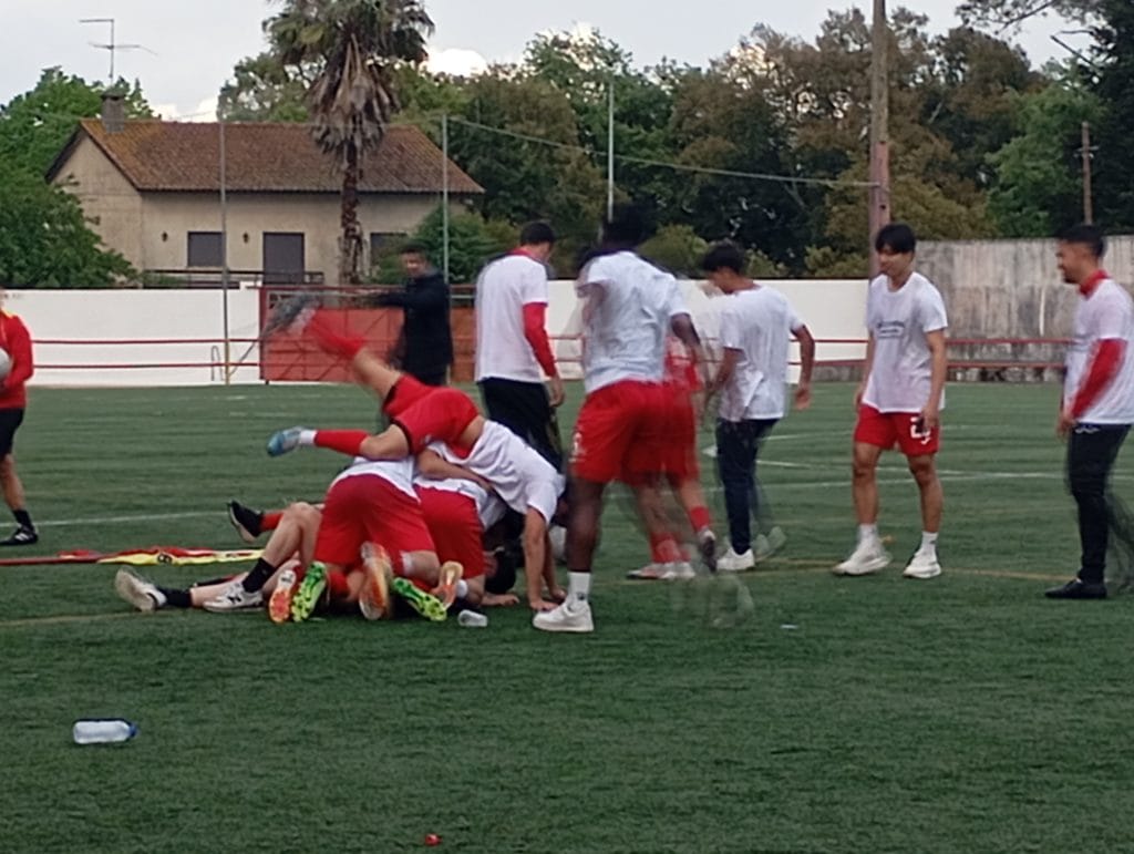 Sport Clube Ferreira do Zêzere em destaque este sábado no Emissor Regional do Zêzere Sport Clube Ferreira do Zêzere em destaque este sábado no Emissor Regional do Zêzere
