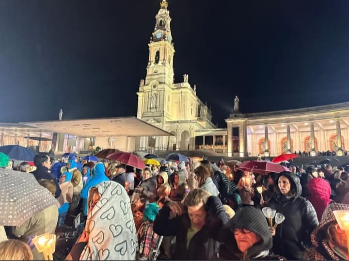 Mais de 200 mil fiéis em Fátima na primeira peregrinação após a eleição do Papa Leão XIV