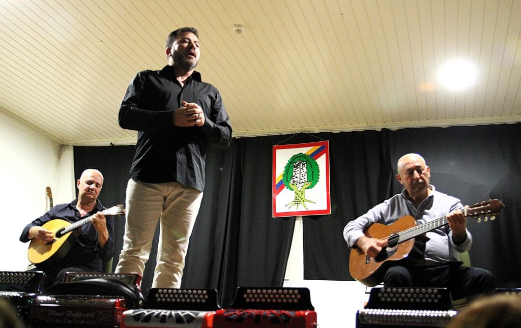 Noite cultural enche Associação de Dornes