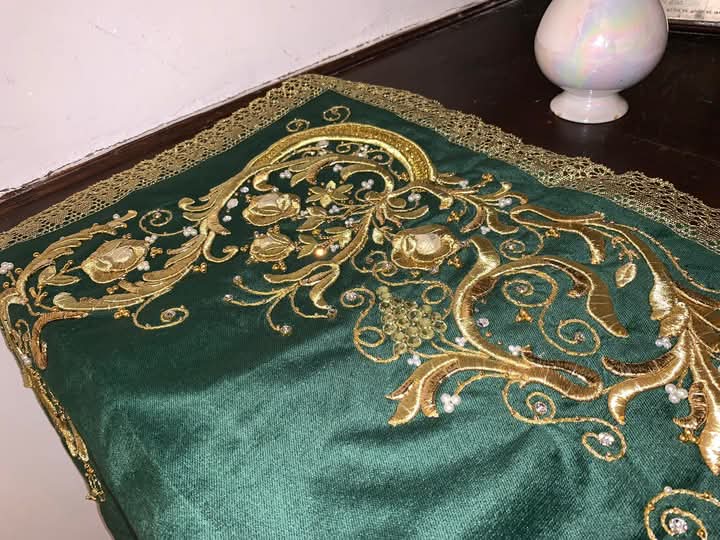 Paróquia do Bêco oferece manto verde bordado a Nossa Senhora do Pranto, este domingo no Círio a Dornes