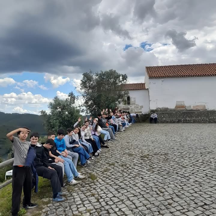 Alunos "Descobrem o Património" com a Fundação Maria Dias Ferreira.