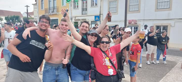 Sport Club Ferreira do Zêzere recebido em clima de festa pelos adeptos para a celebração da Dobradinha
