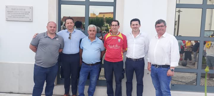 Sport Club Ferreira do Zêzere recebido em clima de festa pelos adeptos para a celebração da Dobradinha