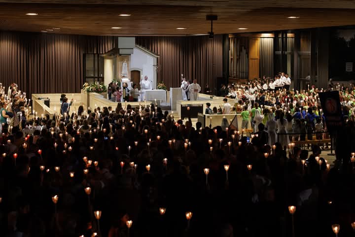 Peregrinação das crianças no Santuário de Fátima em segurança neste Dia de Portugal