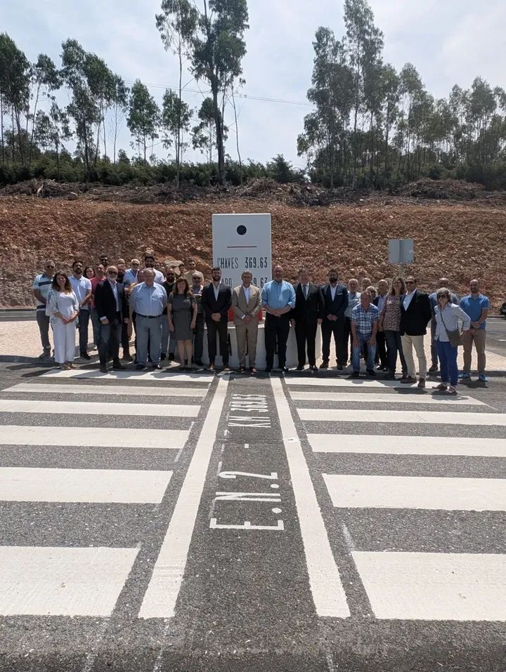 Vila de Rei inaugura Marco Central da Estrada Nacional 2