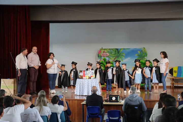 Centro Social de Atouguia celebra festa de Finalistas com presença do Presidente da Câmara de Ourém