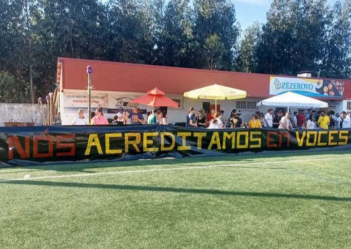 Presidente do Sport Clube de Ferreira do Zêzere explicou ao ERZ o que levou à desistência de subida ao Campeonato de Portugal ( c/áudio) Presidente do Sport Clube de Ferreira do Zêzere explicou ao ERZ o que levou à desistência de subida ao Campeonato de Portugal ( c/áudio)