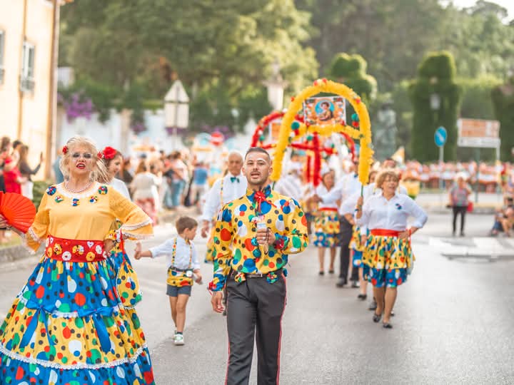 Tomar encheu-se de cor e tradição com o "brilho" das Marchas Populares