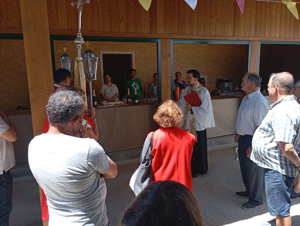 Paróquia do Bêco celebra novas instalações de apoio no valor de 60 mil euros | Entrevista com o Padre Manuel Vaz Patto