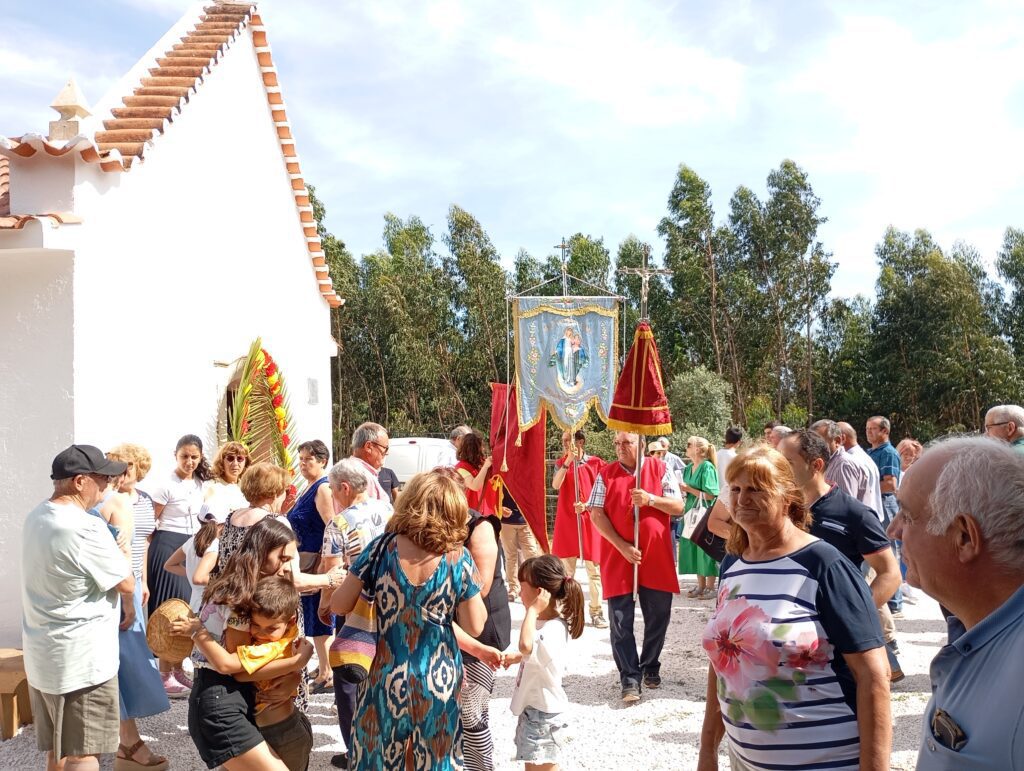 Areias: Paroquianos celebraram obras do restauro exterior da Capela de São Saturnino em ambiente de festa
