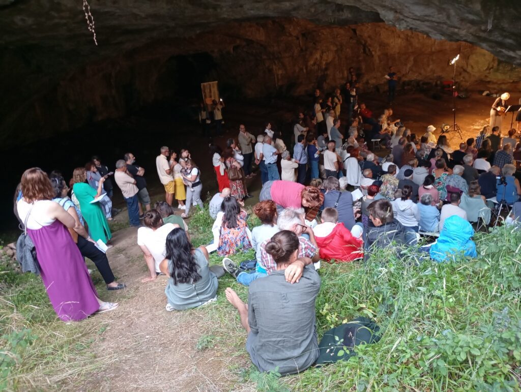 A estreia da Gruta de Avecasta no Festival ZêzereArts | Um ambiente mágico e imersivo