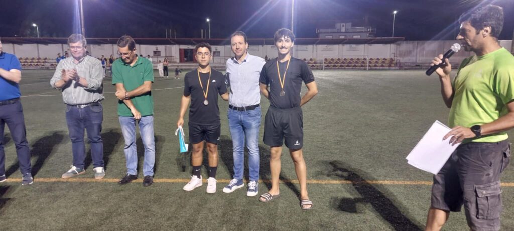 Ferreira do Zêzere encerra em festa o 2.º Torneio Interfreguesias de Futebol de 7 com seis equipas em "competição" | Com Entrevistas