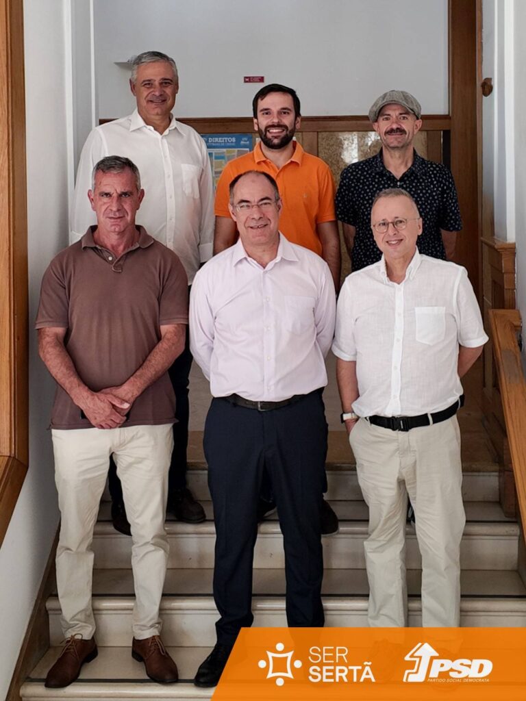 PSD entrega listas da Candidatura Autárquica no Tribunal da Sertã PSD entrega listas da Candidatura Autárquica no Tribunal da Sertã