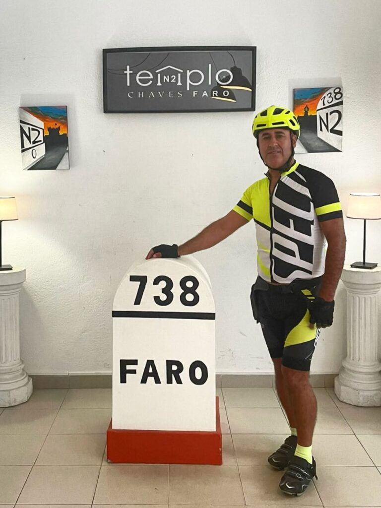 De Chãos-Ferreira do Zêzere, para o país inteiro: Carlos Ribeiro volta a percorrer a EN2 de Faro a Chaves de bicicleta De Chãos-Ferreira do Zêzere, para o país inteiro: Carlos Ribeiro volta a percorrer a EN2 de Faro a Chaves de bicicleta